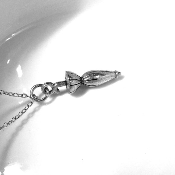 Miniature Umbrella Rainy Days Britain Ireland Umbrella Charm Gift Necklace - Picture 2 of 2